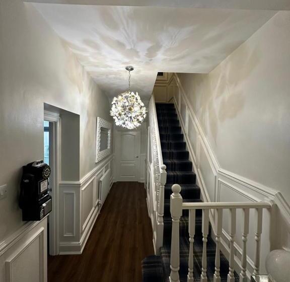 هتل Jewells Guest Accommodation