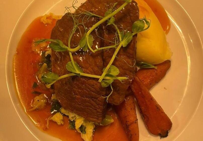 فندق King S Arms