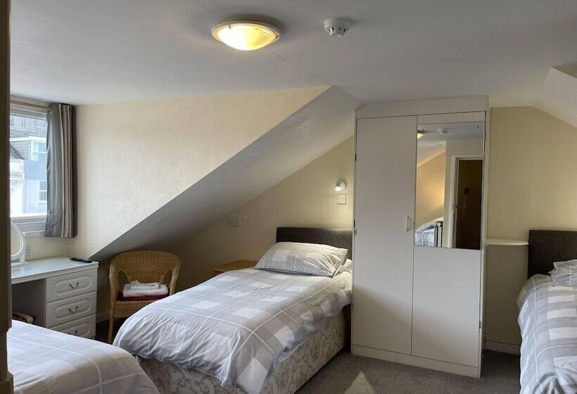 هتل Lamplighter Guesthouse