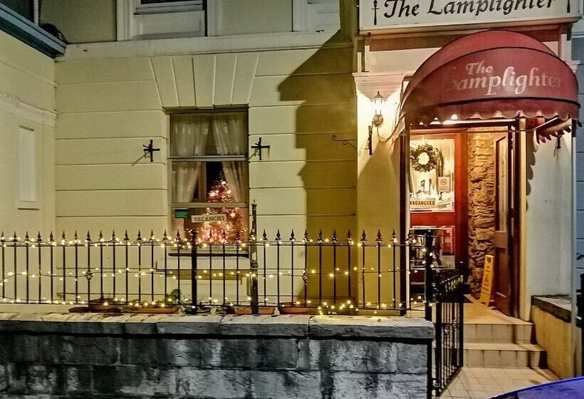هتل Lamplighter Guesthouse