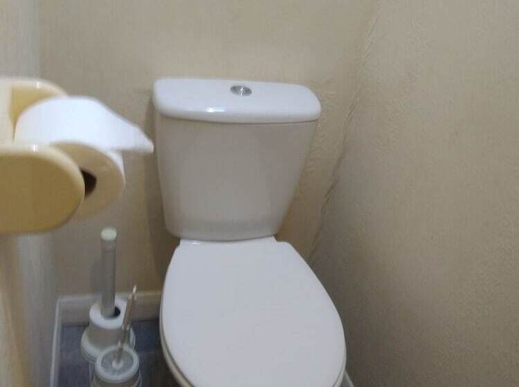 هتل Lamplighter Guesthouse