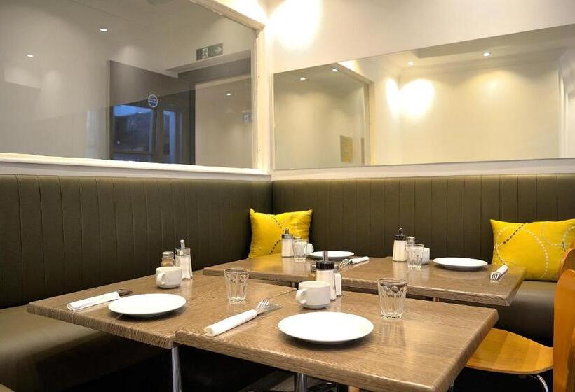 فندق Leisure Inn