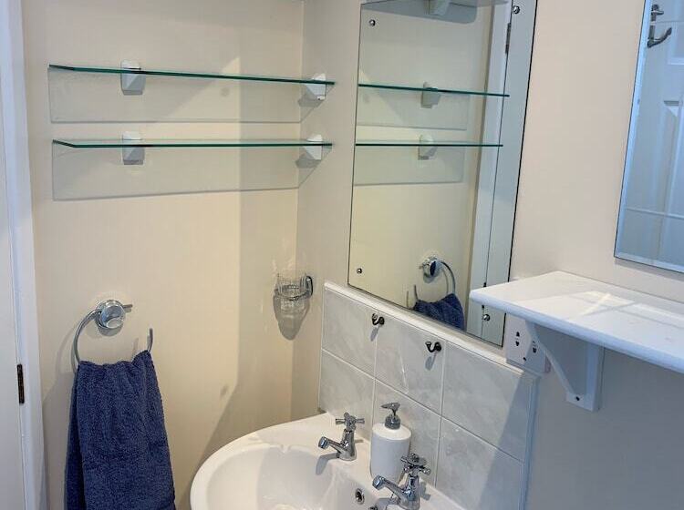 فندق Letchworth Guest House