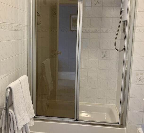 酒店 Leven House Bed And Breakfast