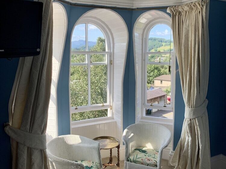 酒店 Leven House Bed And Breakfast