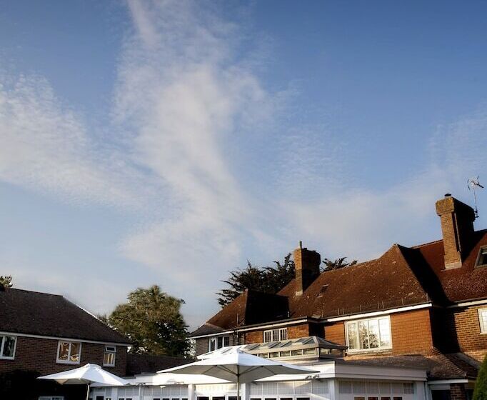 Отель Little Silver Country