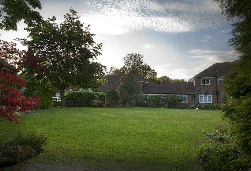 Отель Little Silver Country