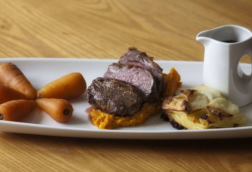 Отель Little Silver Country