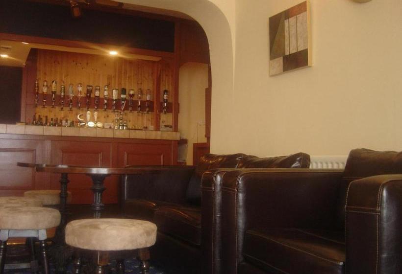 فندق Lord Nelson