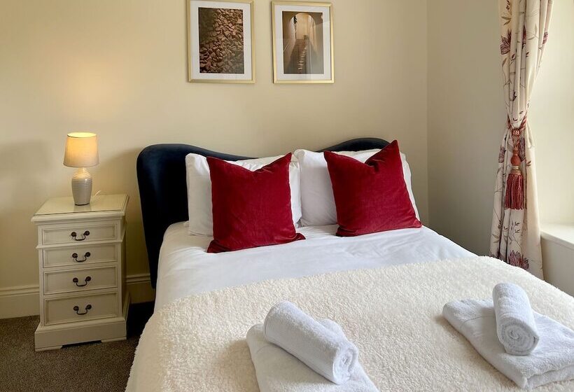 Отель Lovelady Shield Country House