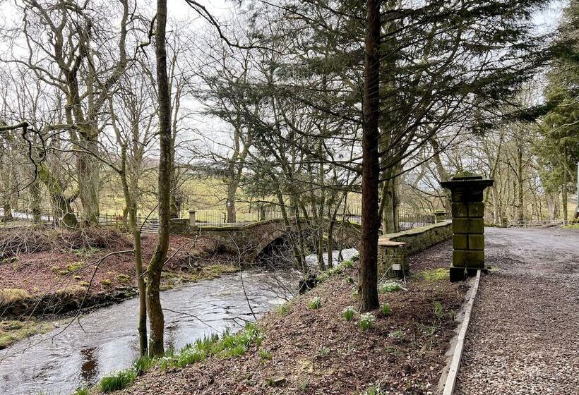 호텔 Lovelady Shield Country House