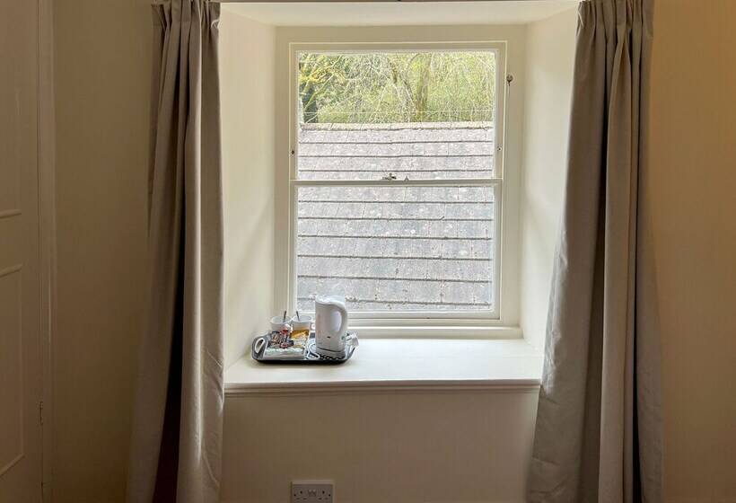 Отель Lovelady Shield Country House