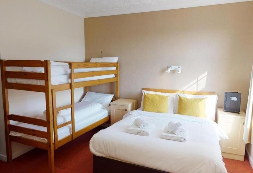 Отель Marine Lodge