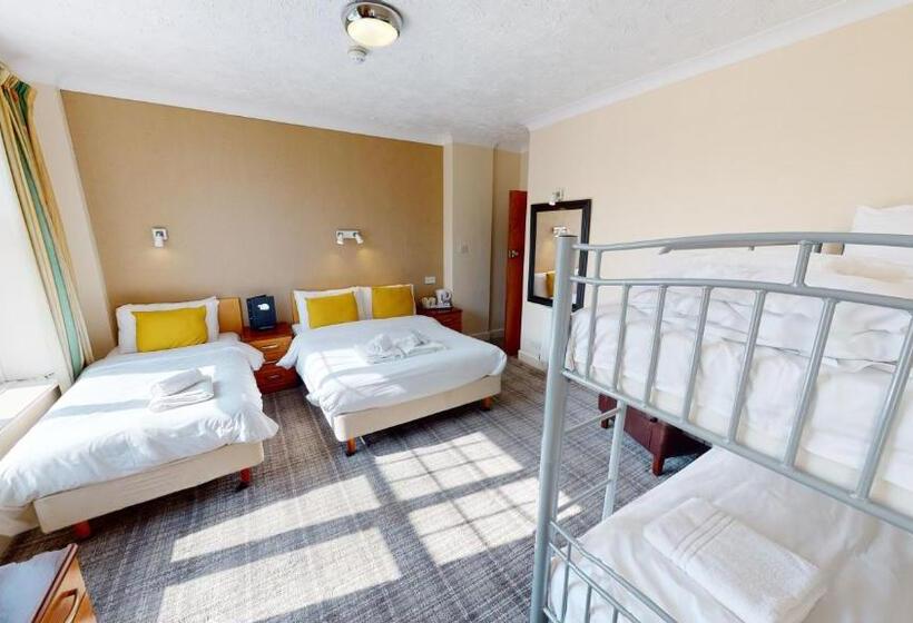 Отель Marine Lodge