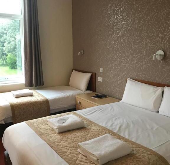 Отель Marine Lodge