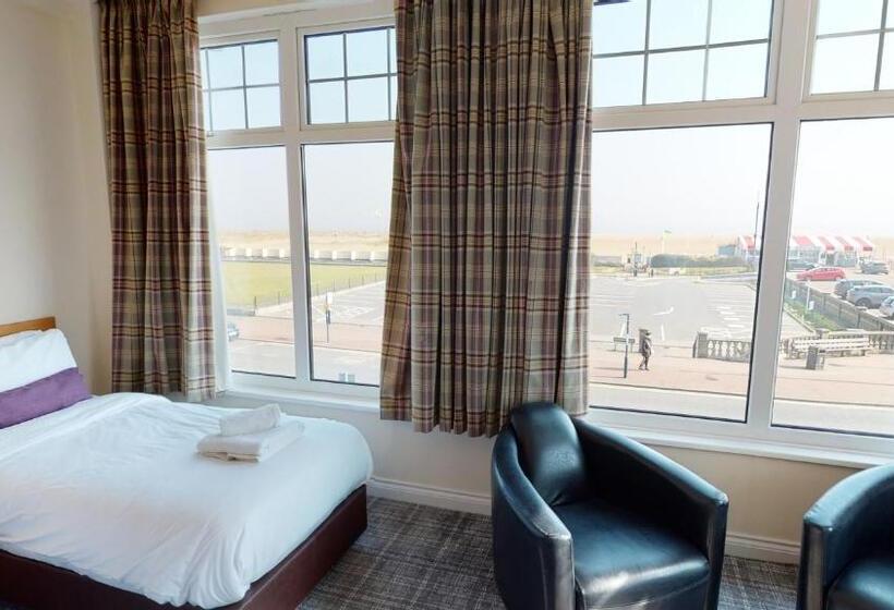 Отель Marine Lodge