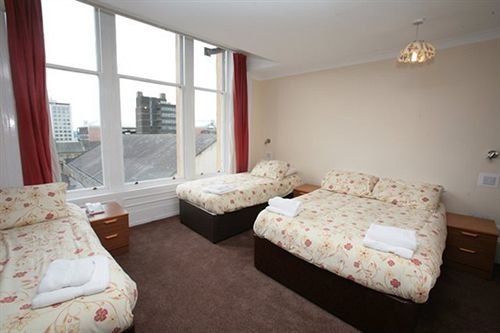 ホテル Mclays Guest House