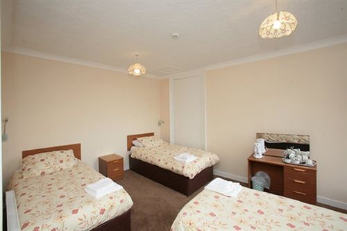 ホテル Mclays Guest House