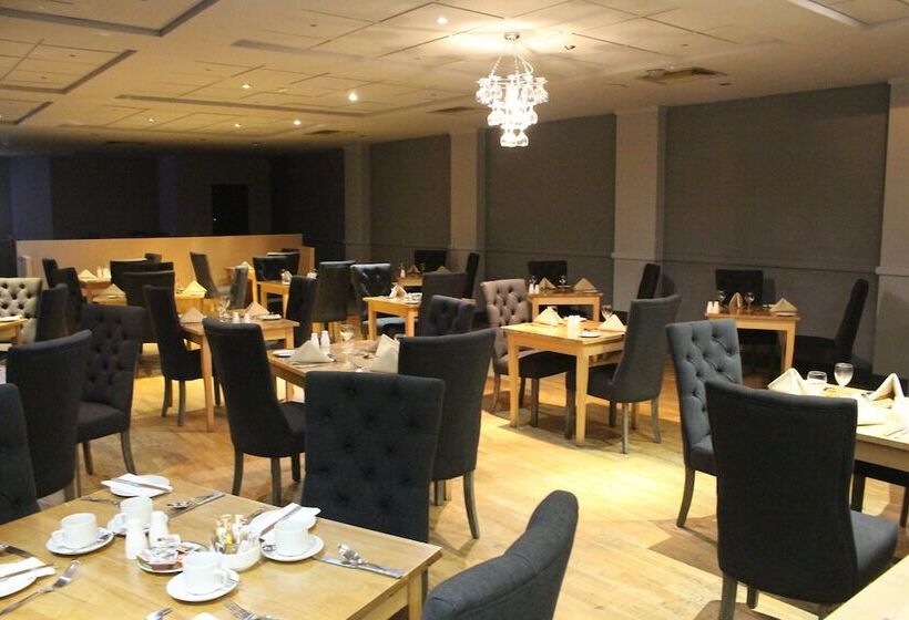 Отель Mercure Chester North Woodhey House