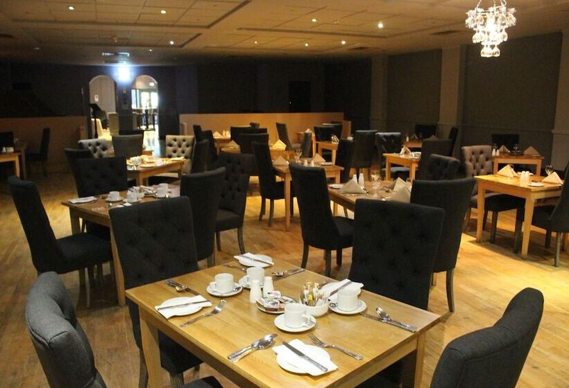 Отель Mercure Chester North Woodhey House