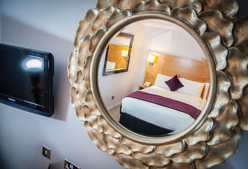 Отель Mercure Chester North Woodhey House