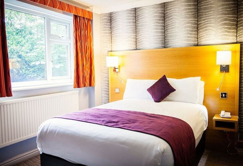 Отель Mercure Chester North Woodhey House