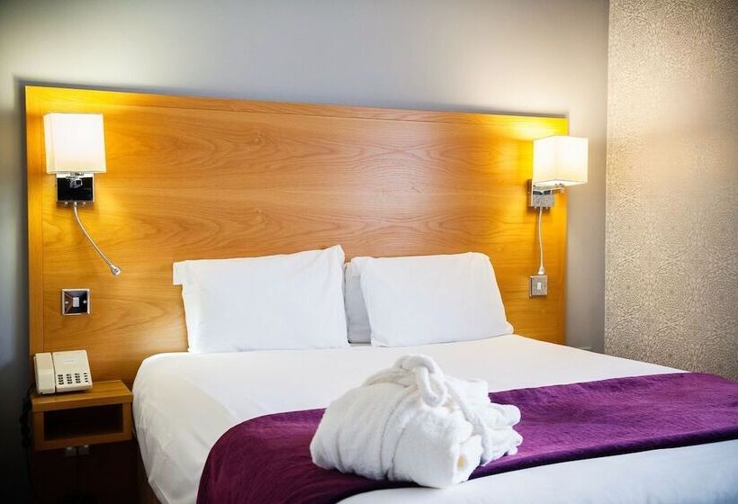 Отель Mercure Chester North Woodhey House