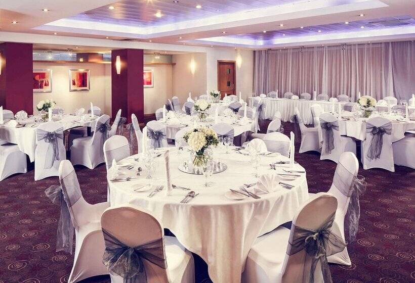 בית מלון כפרי Mercure Glasgow City