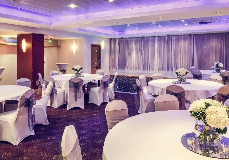 בית מלון כפרי Mercure Glasgow City