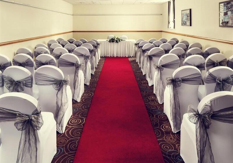 בית מלון כפרי Mercure Glasgow City