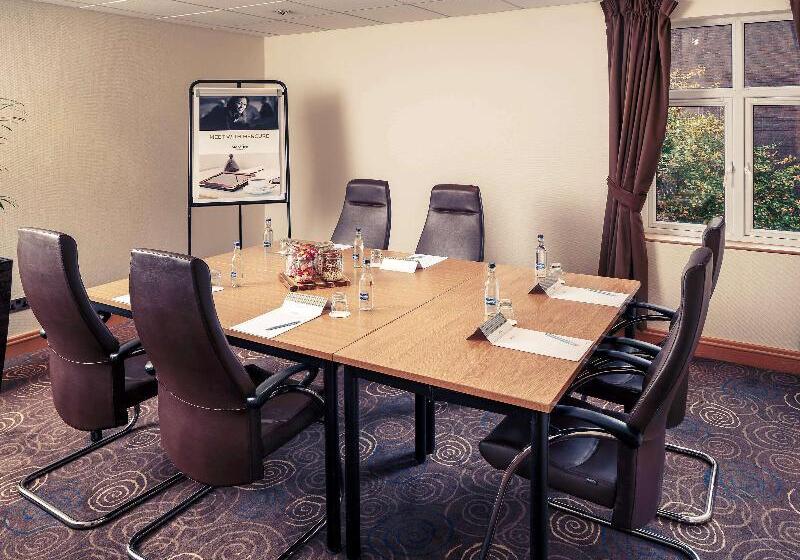 ホテル Mercure Leeds Parkway