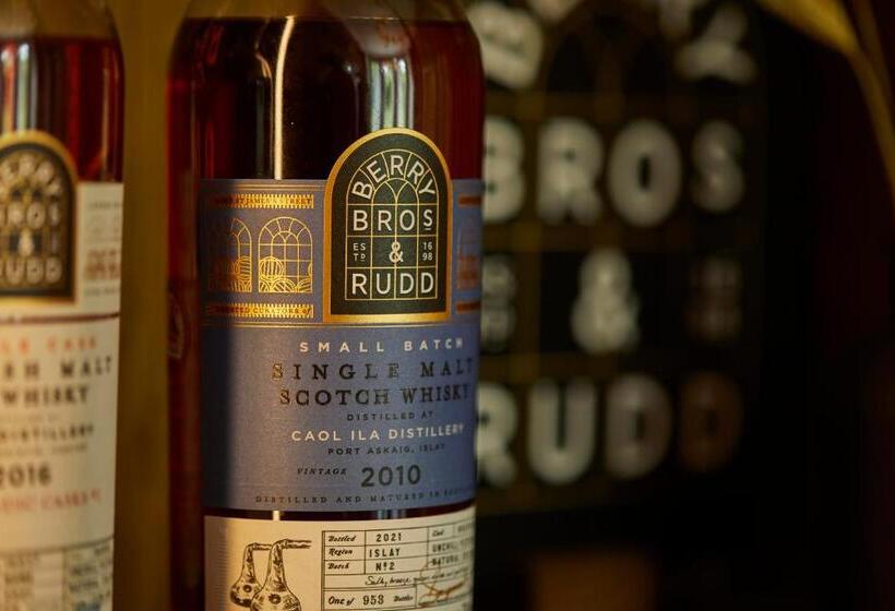 호텔 The Retreat, Elcot Park