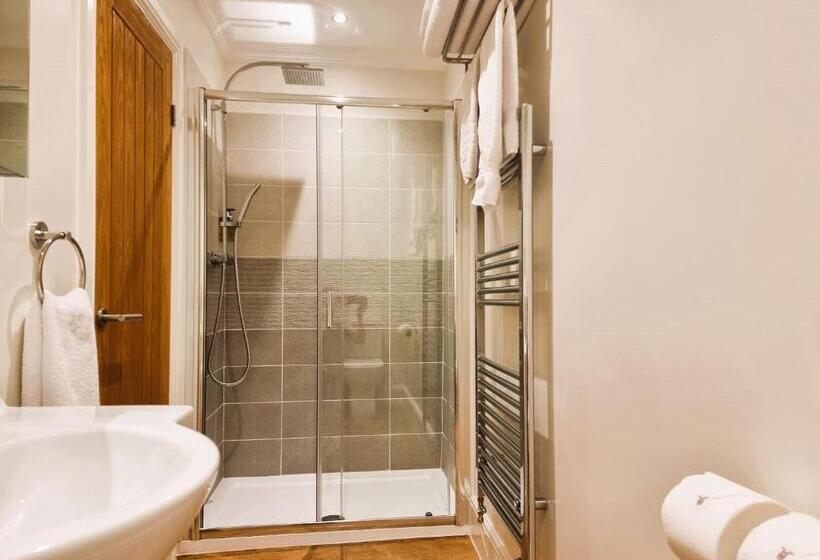 Отель Min Y Don Llandudno