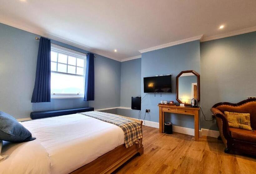 Отель Min Y Don Llandudno