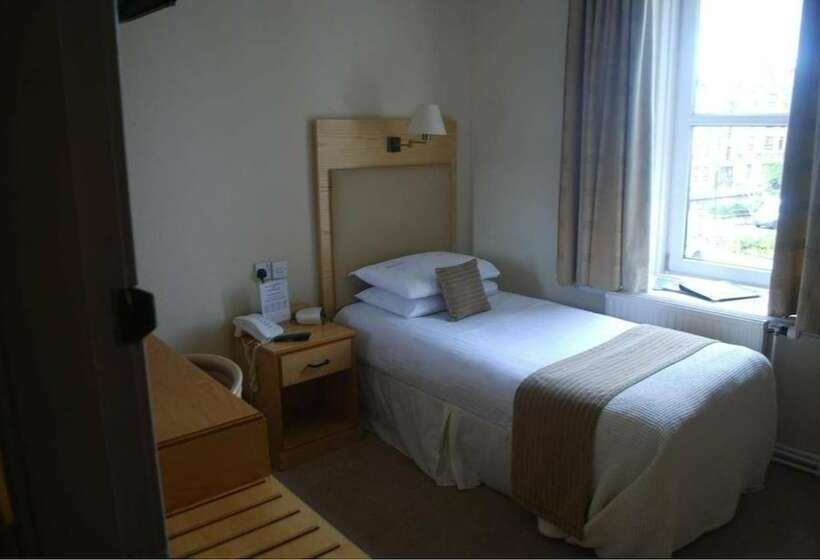 בית מלון כפרי The New County