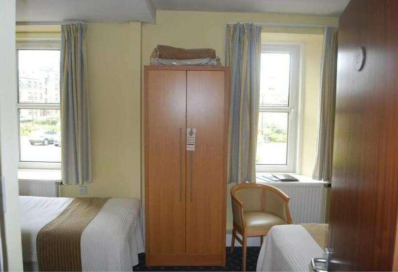 בית מלון כפרי The New County