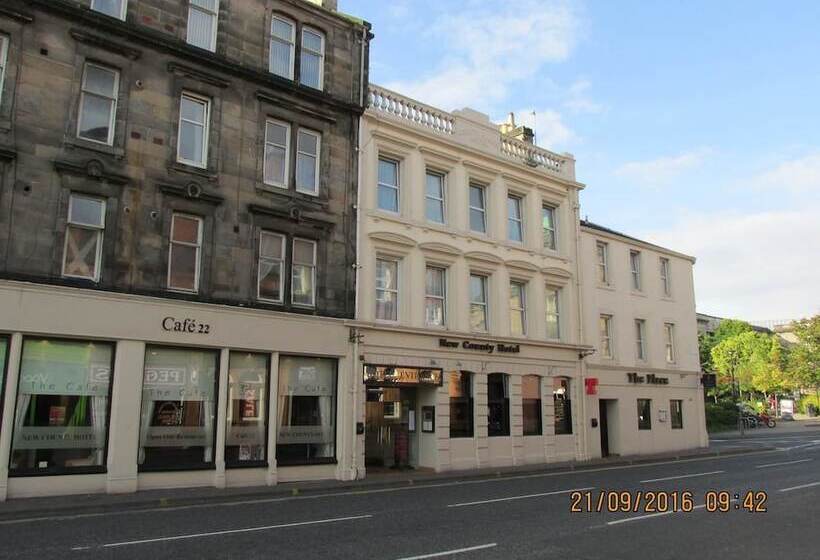 בית מלון כפרי The New County