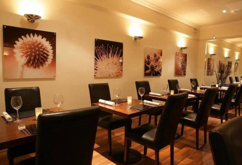 בית מלון כפרי The New County