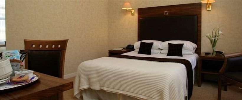 בית מלון כפרי The New County