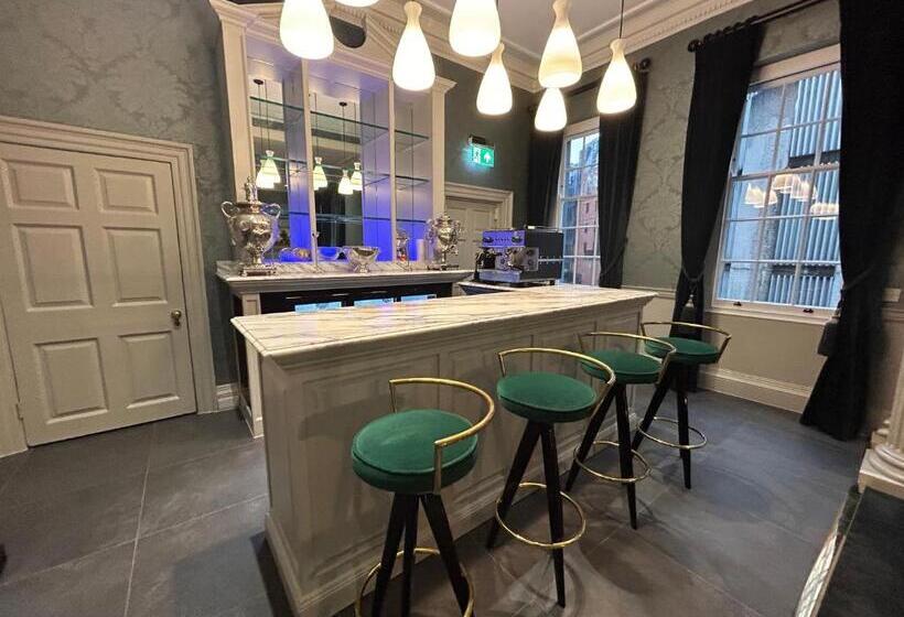 هتل No. 30 Knightsbridge