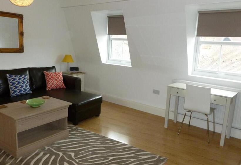 فندق Old Bull Inn