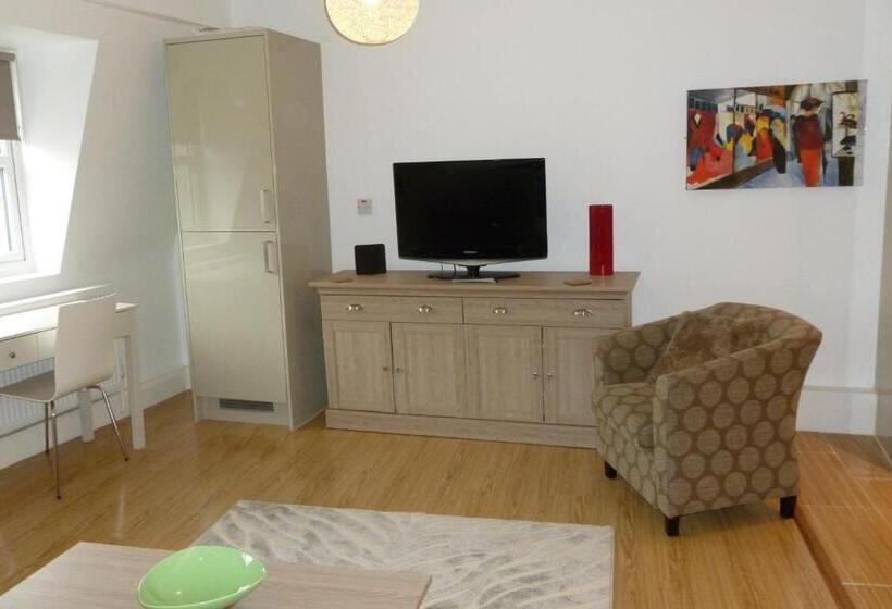 فندق Old Bull Inn