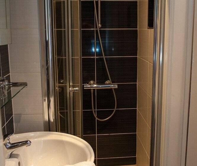 בית מלון כפרי Osborne