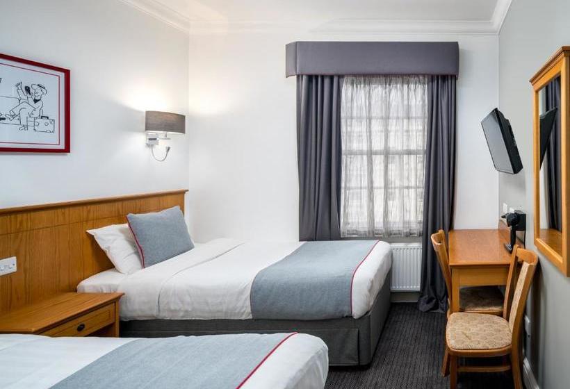 Hotel OYO Townhouse New England Victoria
