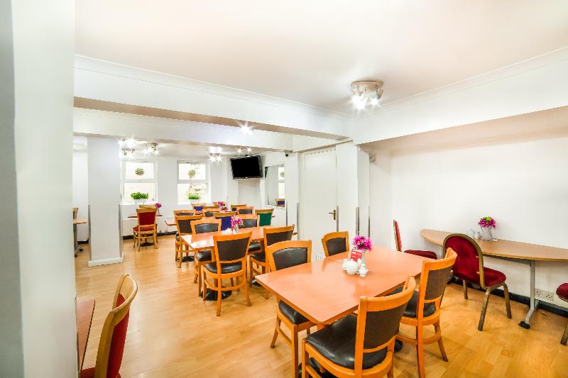 ホテル OYO Townhouse New England Victoria