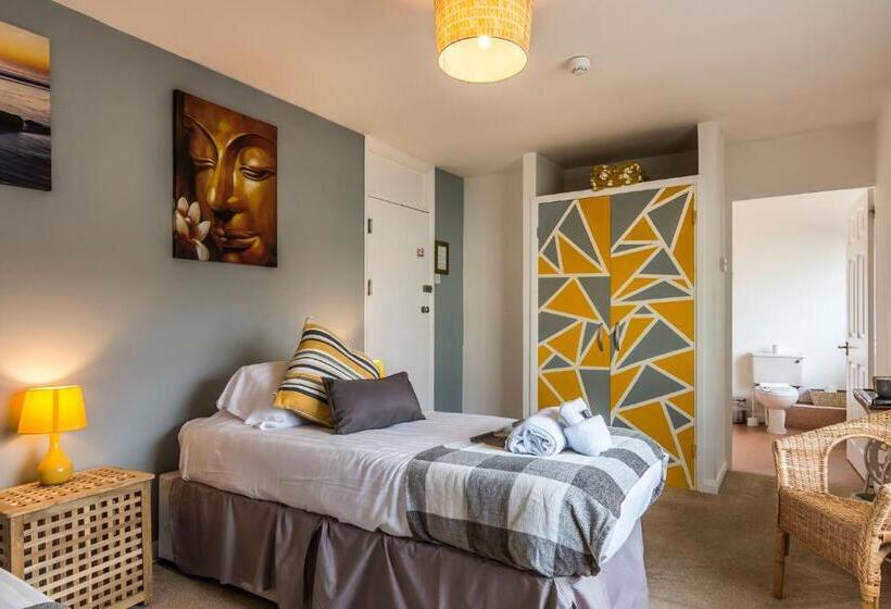 בית מלון כפרי Parsonage Farm Inn