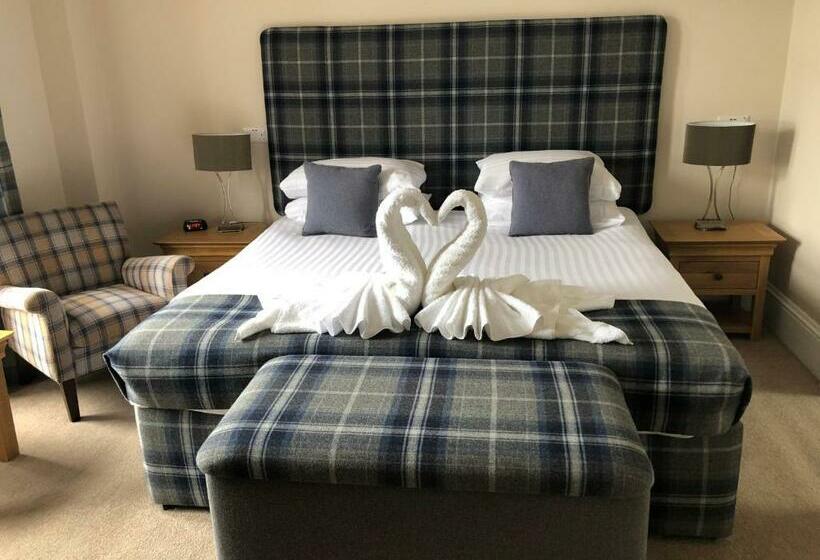 Отель Redcliffe