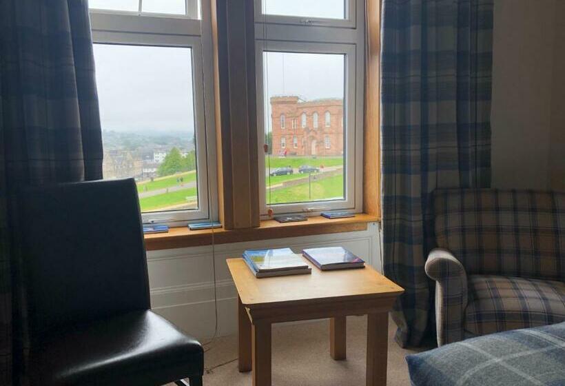 Отель Redcliffe