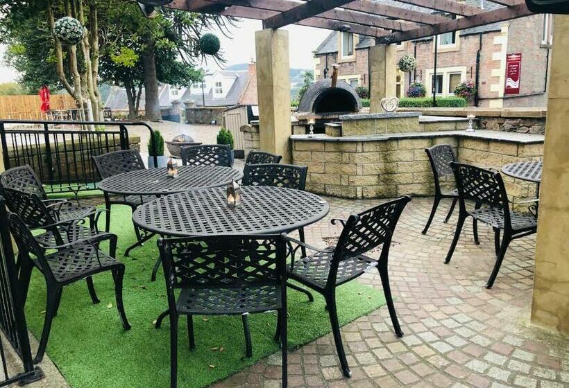 Отель Redcliffe