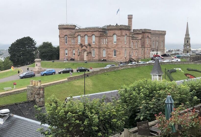 Отель Redcliffe